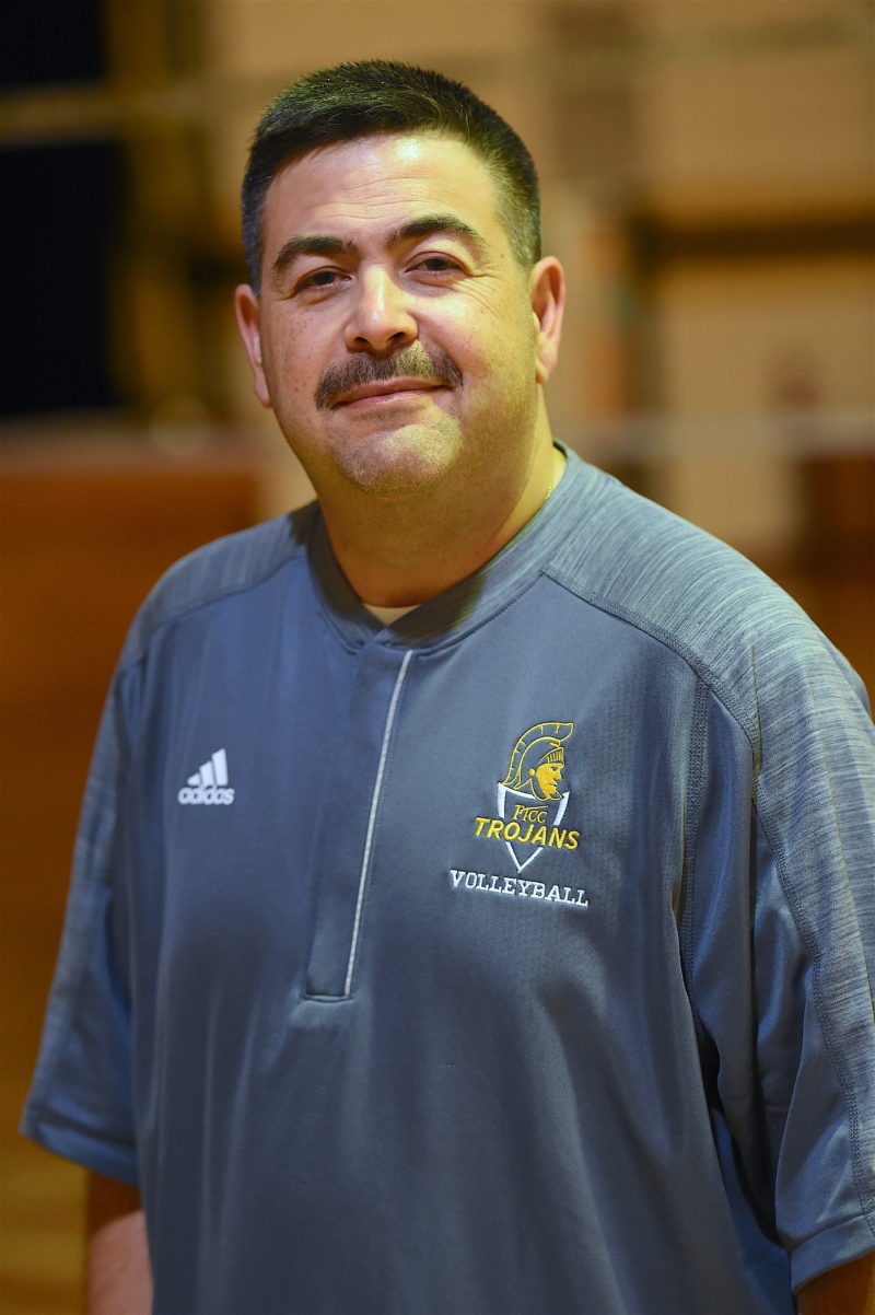 Mauricelicardovolleyballcoach