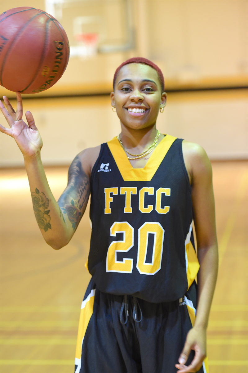 Jadapetersonwomensbasketball20