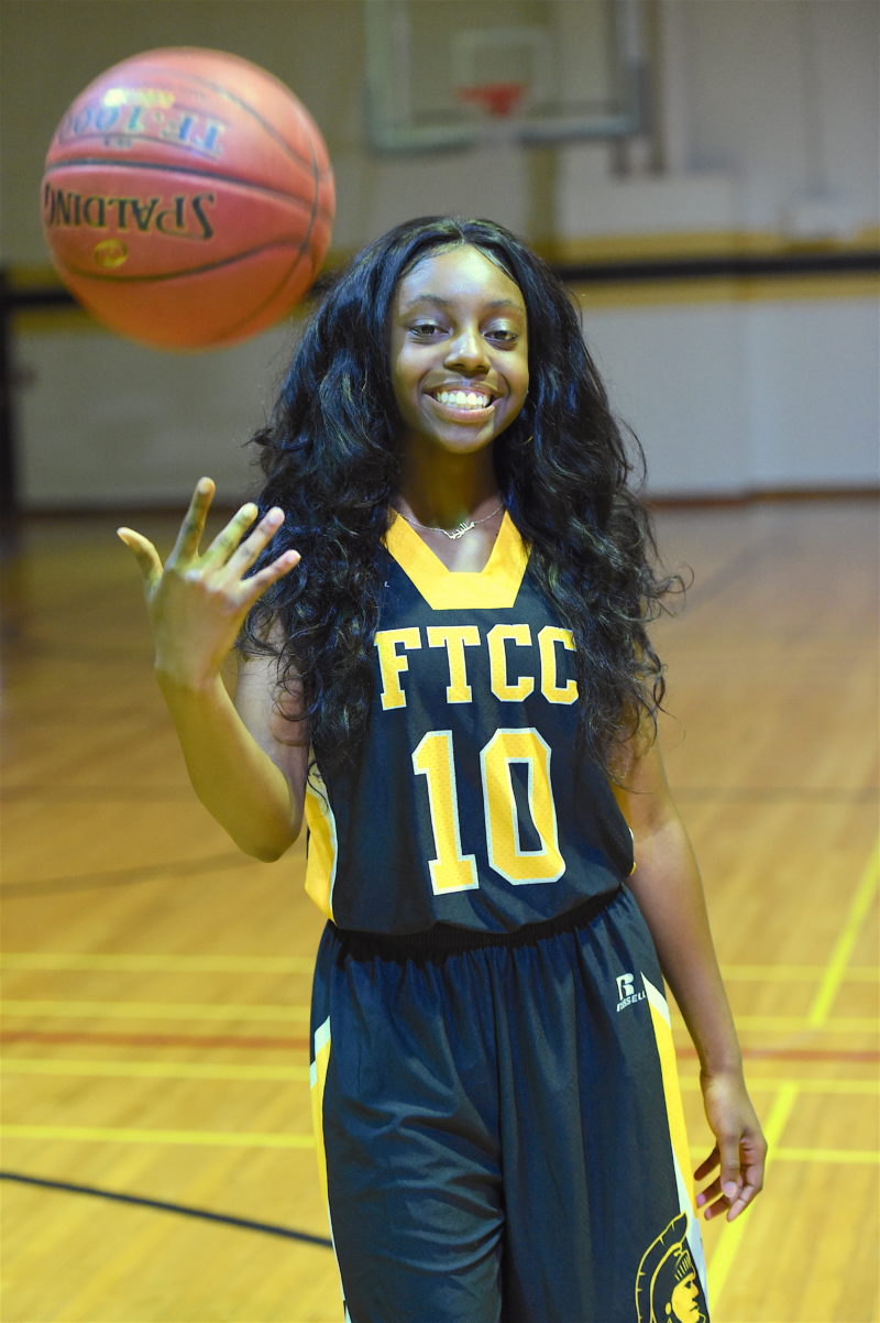 Mylasiamcnairwomensbasketball10